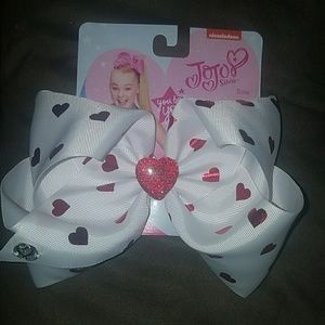JoJo Siwa heart bow